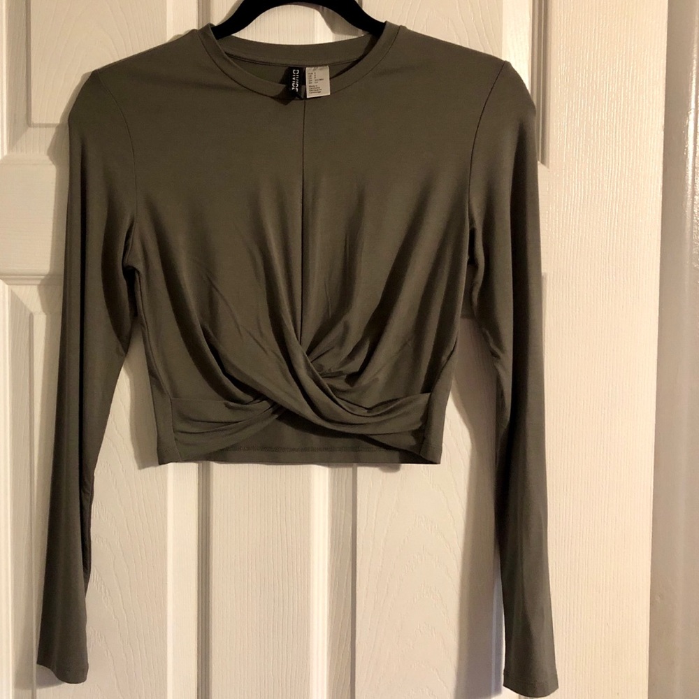 H&M Long Sleeve Crop Top